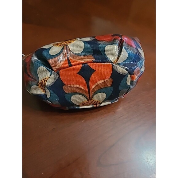 Fossil Key-Per Cosmetic Makeup Bag Ladybug Print Yellow Brown Leather Zip Pouch - Picture 2 of 8